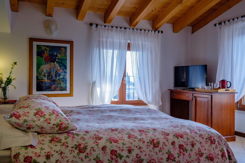Hotel Tre Punte Gargnano Eksteriør billede