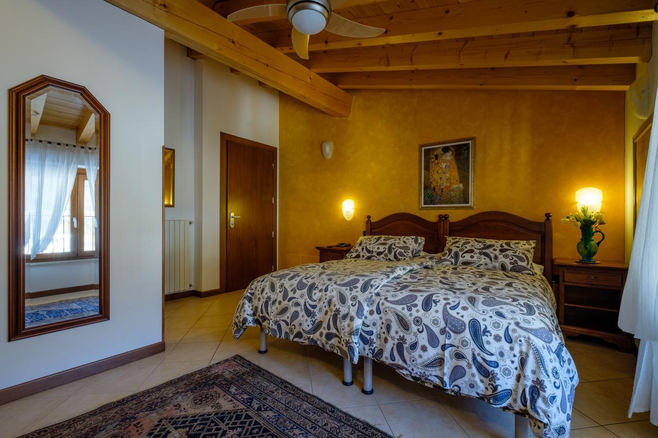 Hotel Tre Punte Gargnano Eksteriør billede