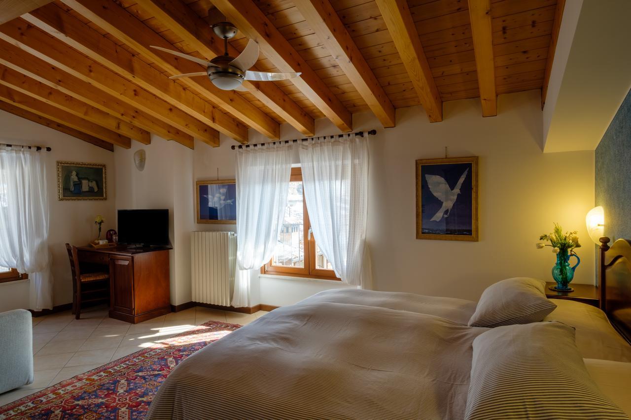 Hotel Tre Punte Gargnano Eksteriør billede